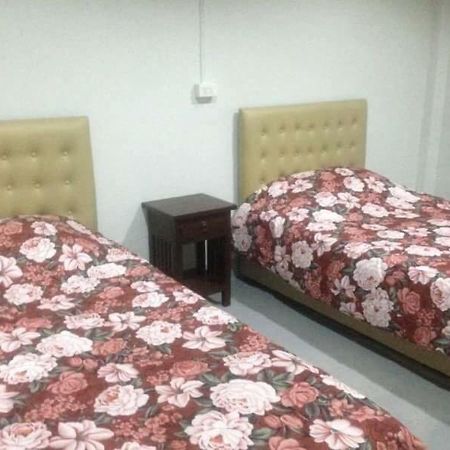 Rada Phan Ban Pa Ruak Luaran gambar