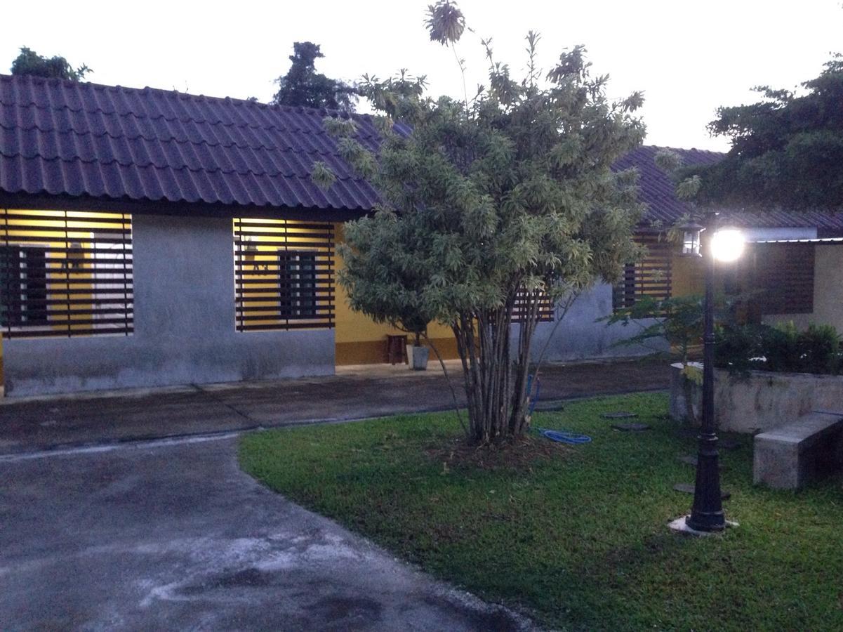 Rada Phan Ban Pa Ruak Luaran gambar